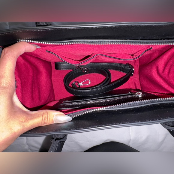 Saint Ivvy Darkness Tote - Picture 5 of 6